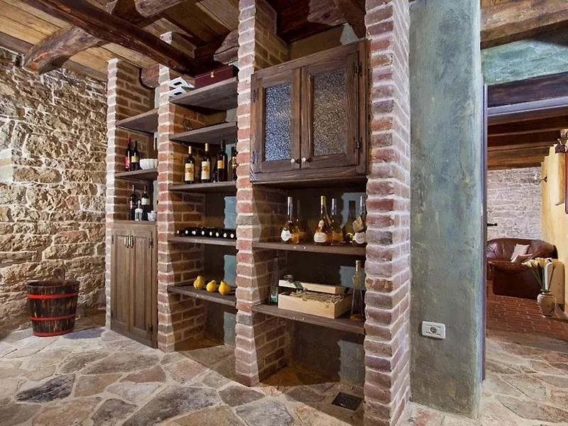 Villa Castela Vela Traba